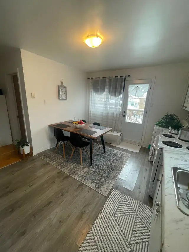 4 1/2 Ahuntsic - Photo 2