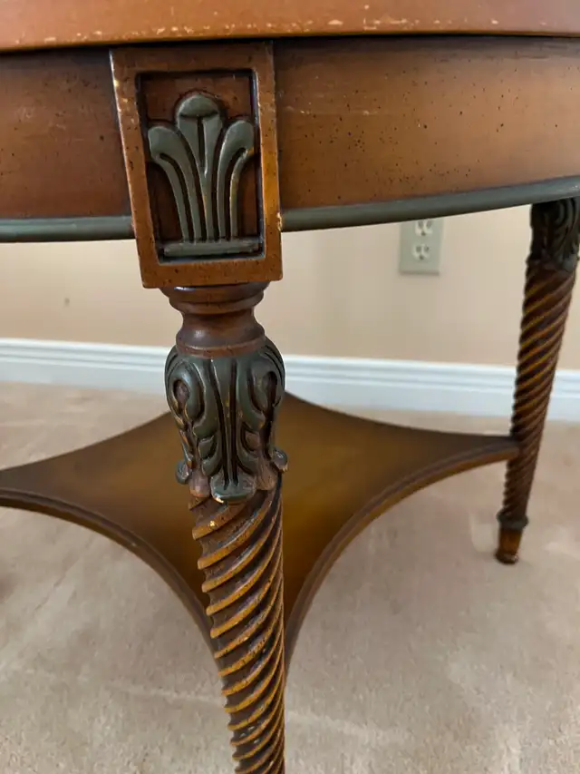 Living Room Side Table - Photo 3