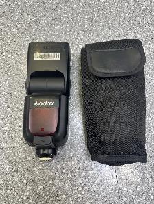 Godox TT685 II Flash With Case - Photo 2