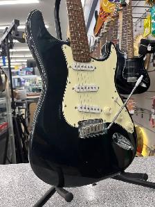 Squier by Fender Stratocaster Electric Guitar - Photo 3