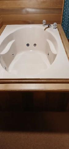Jacuzzi / Whirlpool  Bathtub , Beige Coloured .  $50