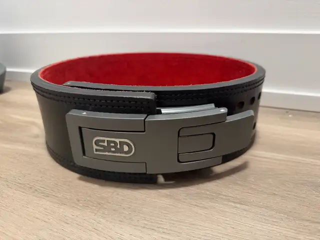 Selling large 13mm SBD weightlifting belt