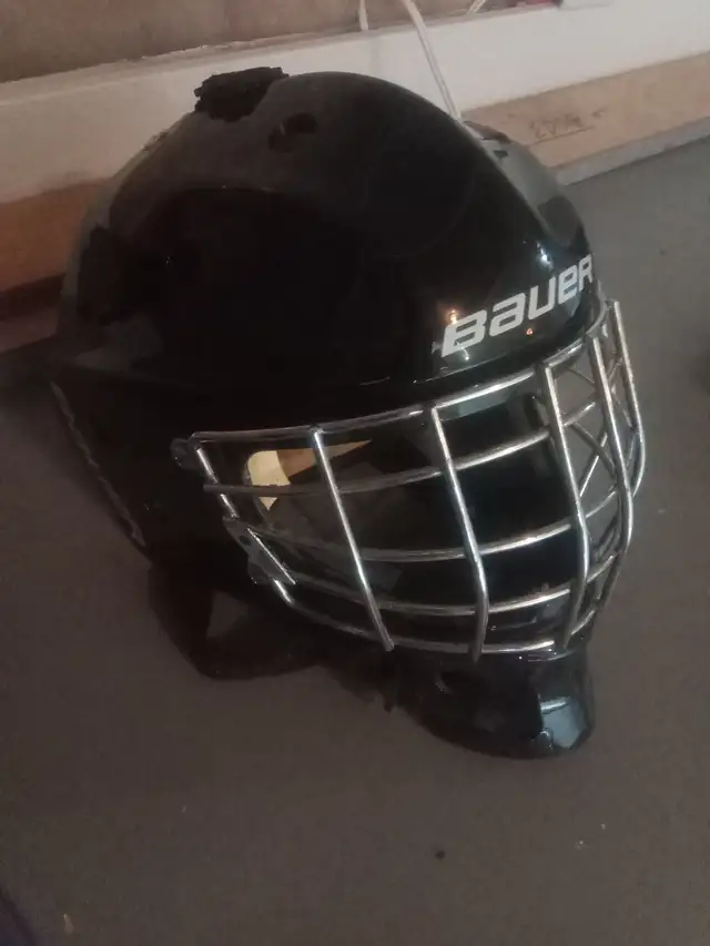 -Excellent Goalie Equipment-