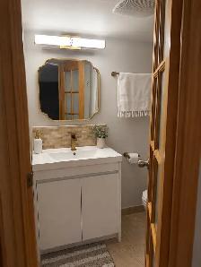 2 bedroom basement for rent! - Photo 8