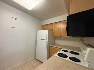 Bright, quiet 1br condo right next to North York Center subway - Photo 5