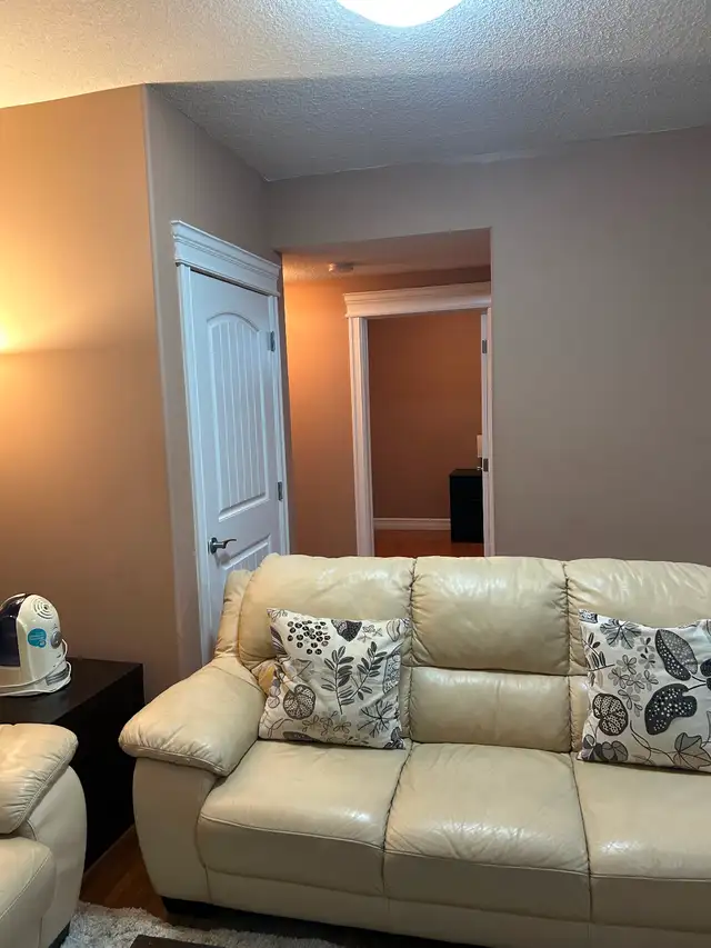 Spacious 2 bedroom basement suite for rent - Photo 2