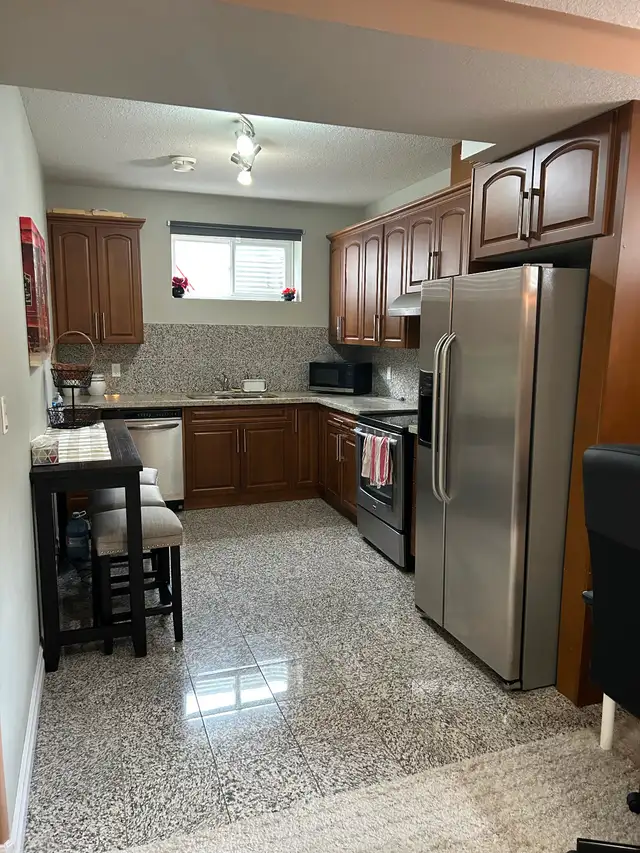 Spacious 2 bedroom basement suite for rent - Photo 6