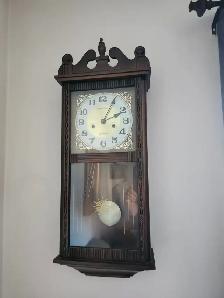 Horloge à vendre.