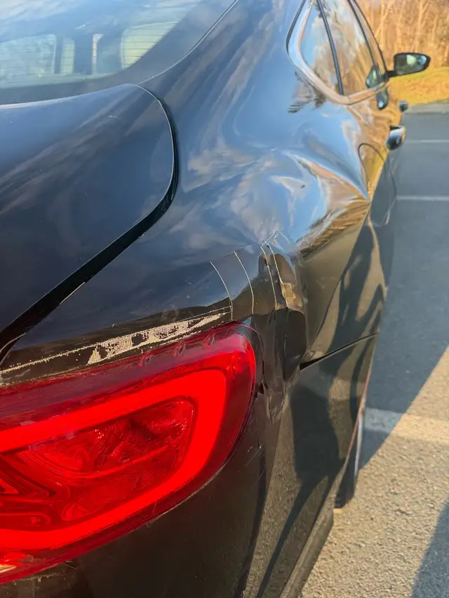2015 Chrysler 200c - Photo 5