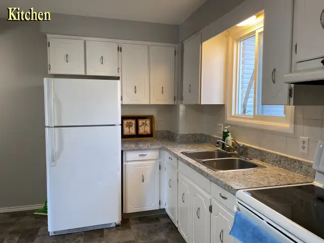 Room Rental near Brock University - 8 month Lease - Photo 2