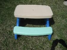 Little Tykes outdoor plastic picnic table