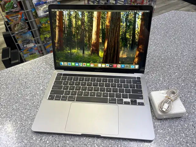 MacBook Pro 3023!13" M2 8GB 256GB With Touchscreen