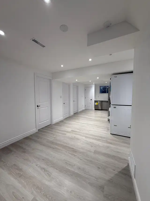 Brand New Legal Luxury Basement Apartment for Rent - Photo 8