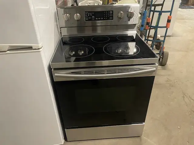Cuisinière stainless vitrocéramique convection Samsung