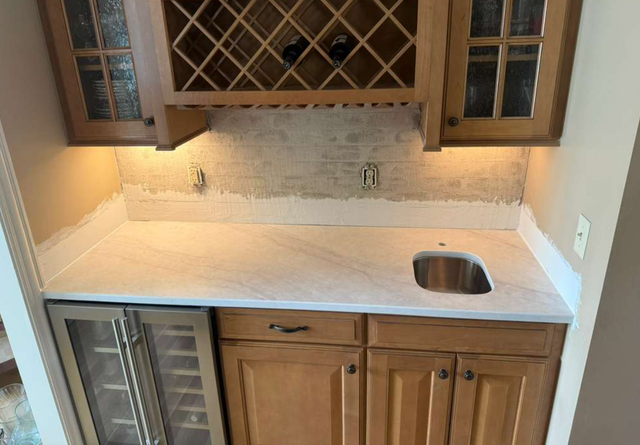 Stylish Beautiful White Quartz Countertop 437-522-8447