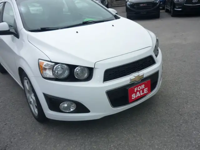 2015 Chevrolet Sonic LT - Photo 2