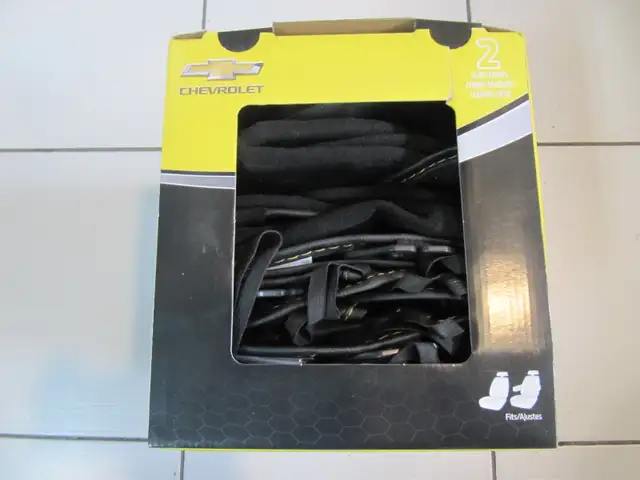 Chevrolet GM Licensed Leatherette Sideless Seat Covers Brand New - Photo 8