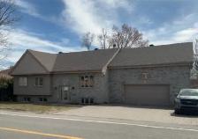 Superbe maison grand terrain ensoleillé avec garage double