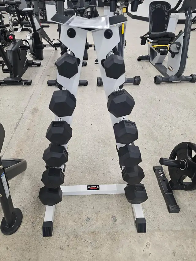 5-30lbs Rubber hex dumbbells with rack