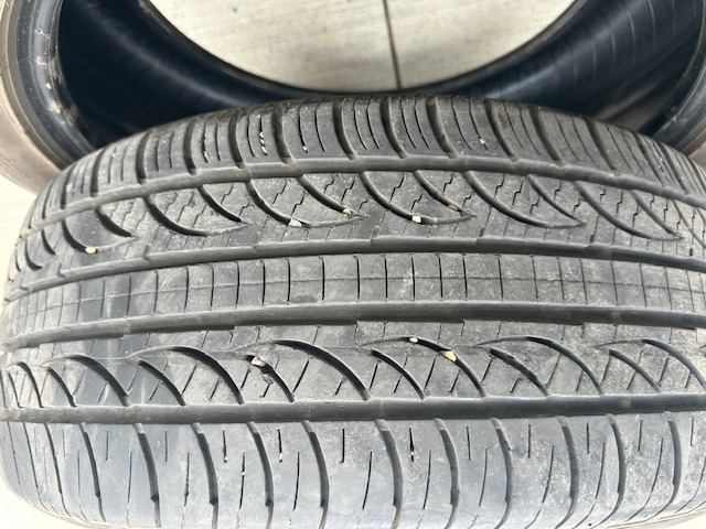 Free Pirelli P235/50ZR18 tires with 50% tread left. - Photo 4
