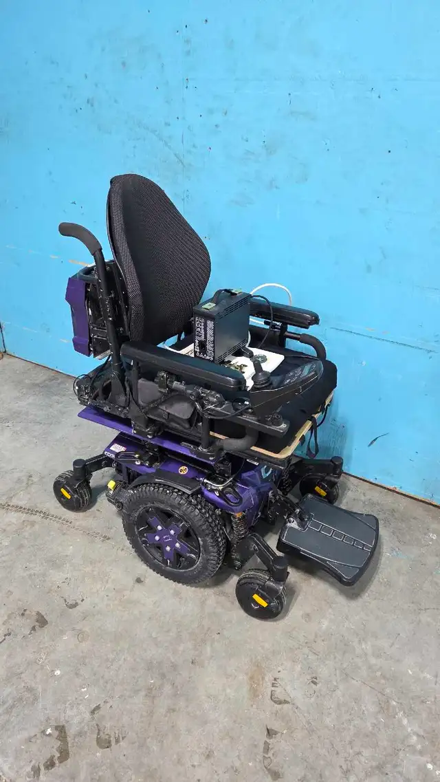 Quantum edge 3 electric wheelchair