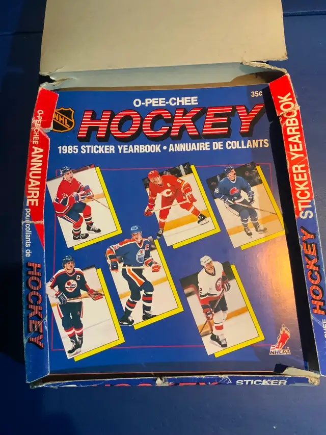1985-86 O-PEE-CHEE hockey sticker albums with display box - Photo 2