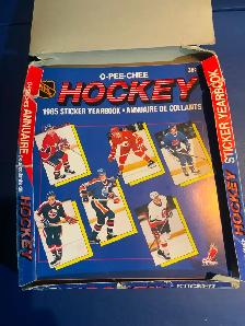 1985-86 O-PEE-CHEE hockey sticker albums with display box - Photo 2
