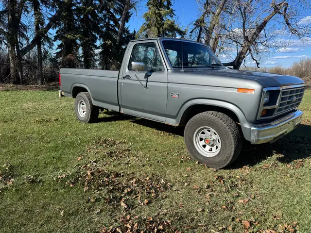 1986 Ford F150 - Photo 2