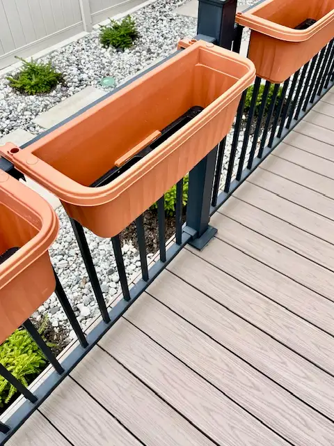 Deck and Balcony plant containers - Photo 2