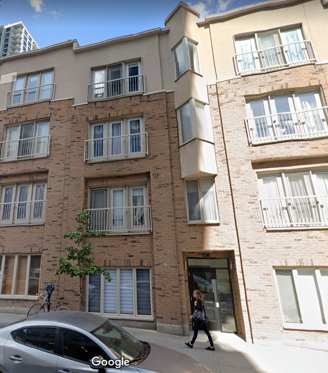 À louer Condo 4 1/2   Den for rent (Centre ville-Downtown)
