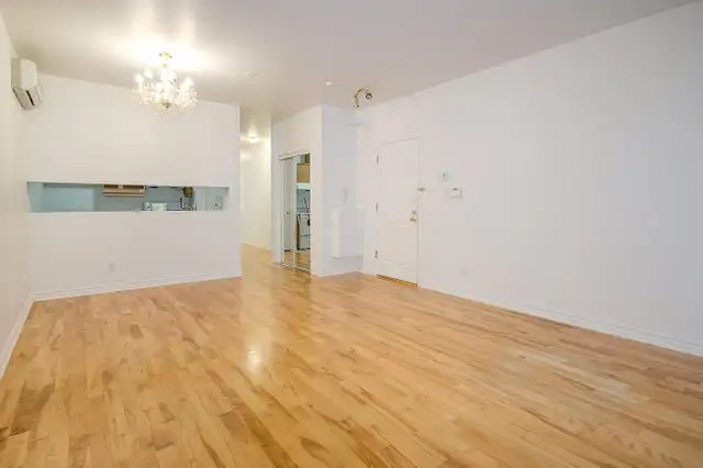 À louer Condo 4 1/2   Den for rent (Centre ville-Downtown) - Photo 3