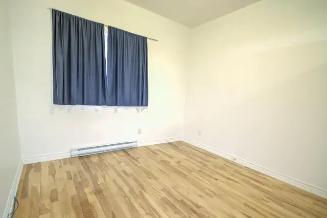 À louer Condo 4 1/2   Den for rent (Centre ville-Downtown) - Photo 7