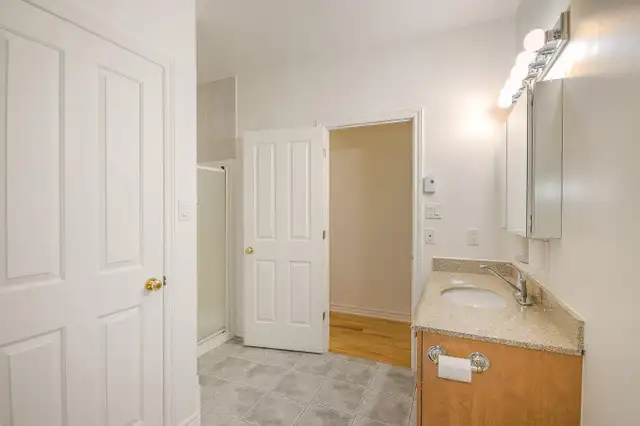 À louer Condo 4 1/2   Den for rent (Centre ville-Downtown) - Photo 9