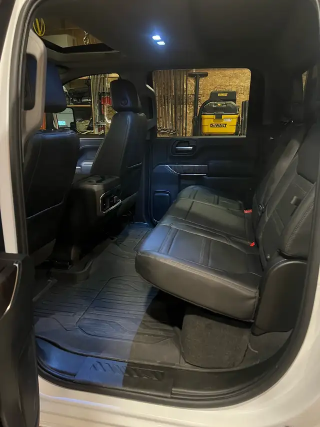 2022 GMC Sierra 3500 Denali Dually - Photo 3