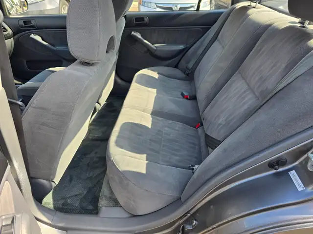 2005 Honda Civic Sdn - Photo 12