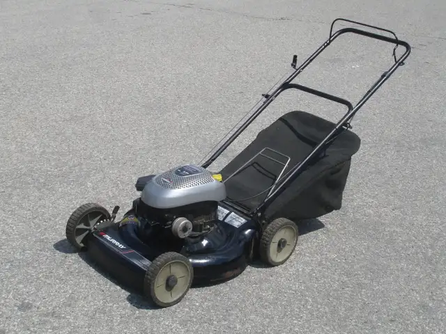 GAS POWER 22' MURRAY 3 IN 1 550 158CC WITH REAR BAG LAWNMOWER! - Photo 2