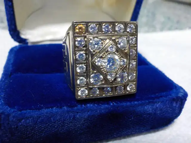 $17,500 APPRAISAL! MEN'S CUSTOM DIAMOND RING - Photo 2