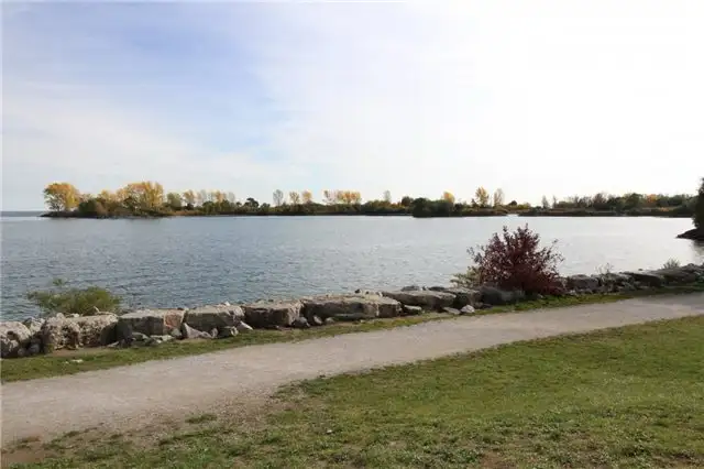 FABULOUS STUDIO CONDO FOR RENT. LAKESHORE - Photo 7