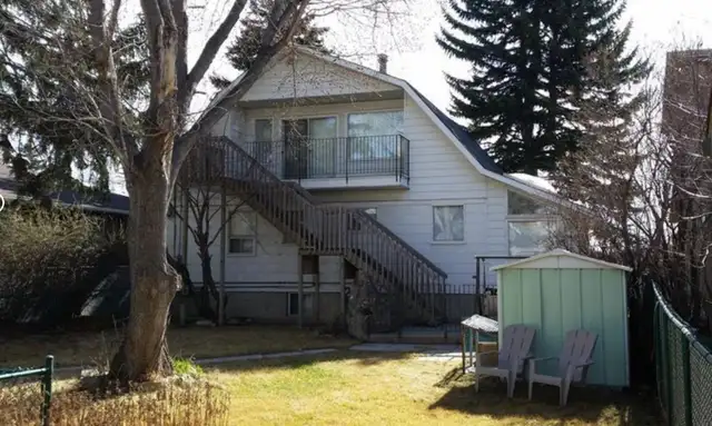 RENOVATED PARKDALE HOME – 5-MIN WALK TO FOOTHILLS HOSPITAL - Photo 3