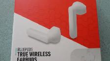 BRAND NEW WIRELESS BLUTOOTH HEADPHONE