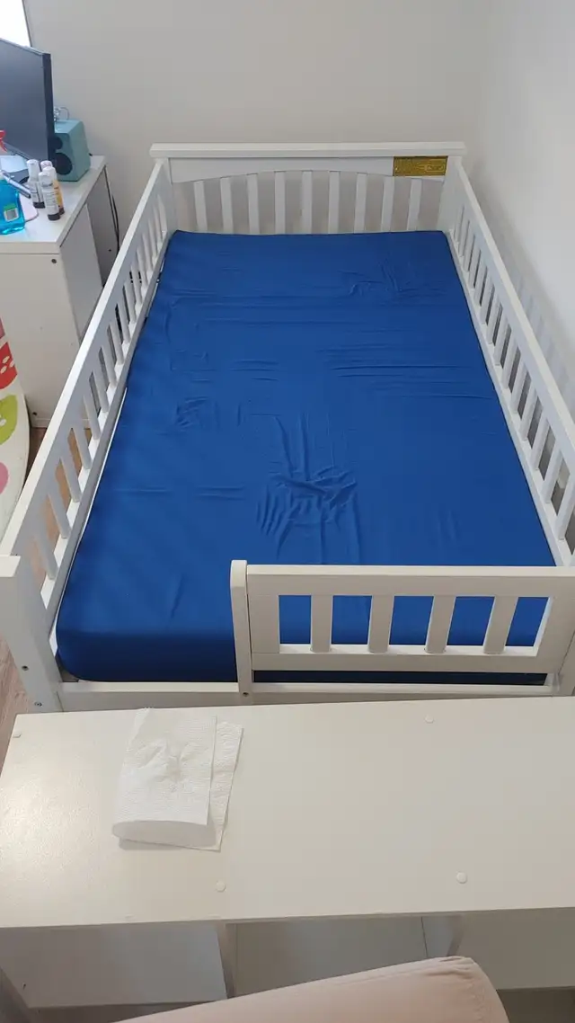 Top Bunk Bed and Mattress - Photo 2
