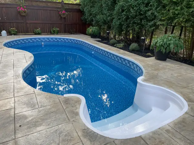 POOLS, CONCRETE, INTERLOCK  647 333 2860 - Photo 10