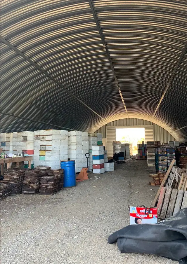 TODAY!  Beekeeping Equipment Blowout Sale! - Photo 6