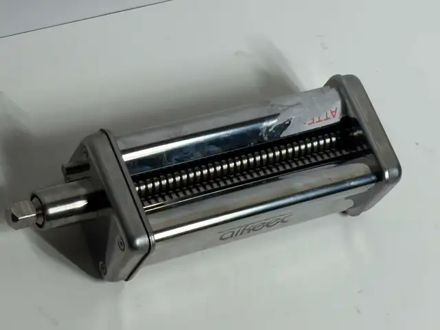 aikeec Pasta Roller & Cutter Attachment Set – 3 Piece - Photo 3