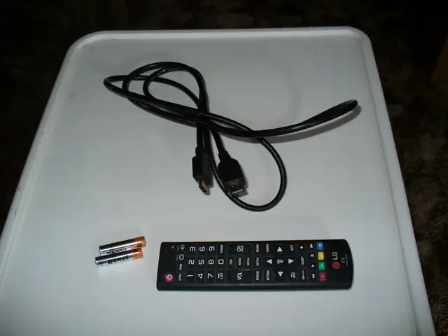 Télévision 65 pouces à vendre - Photo 9