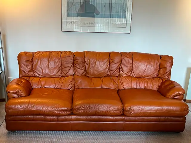 Leather sofa and chairs set