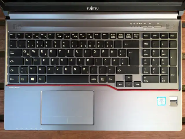 Fujitsu Lifebook E754 15,6po i7-4600M 2.9Ghz SSD 256Go DVD HDMI - Photo 4