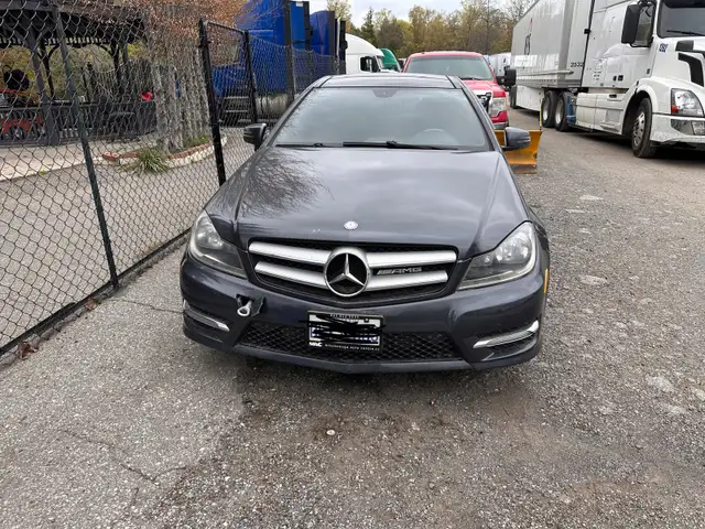 Mercedes C250 W204 Part Out
