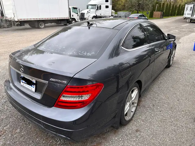 Mercedes C250 W204 Part Out - Photo 4
