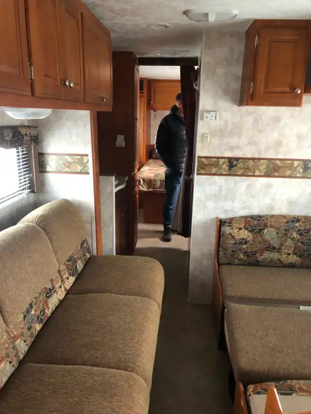 Travel trailer Pacific Coachworks Tango 26’ - Photo 8
